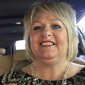 Meet your Posher, Carla